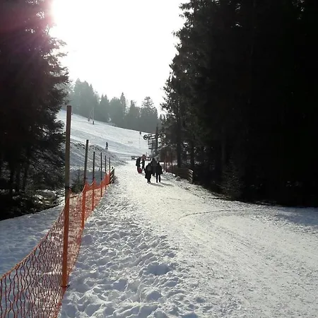 Classee 3* De France Avec Spanage Exterieure They-sous-Montfort