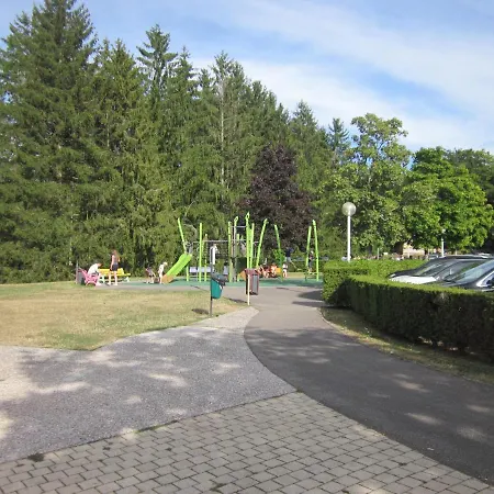 Classee 3* De France Avec Spanage Exterieure They-sous-Montfort