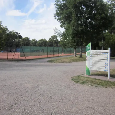 Classee 3* De France Avec Spanage Exterieure They-sous-Montfort